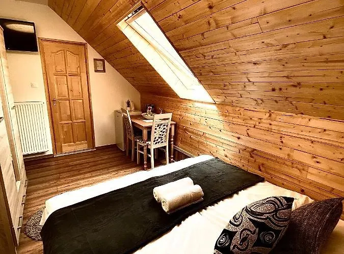 宾馆 Fakanalas Fogado Pásztó